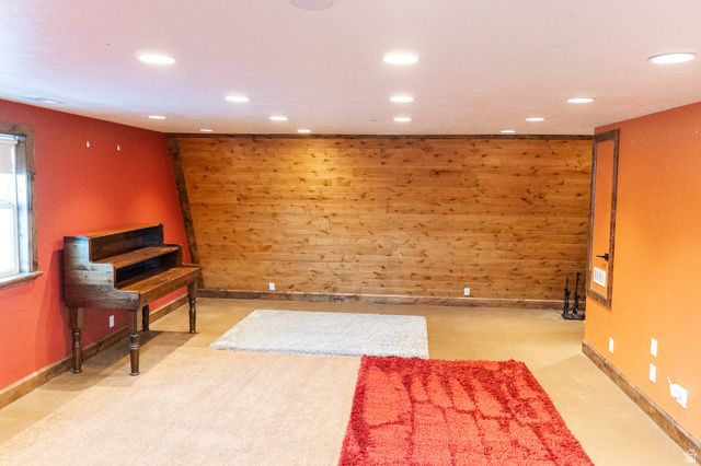 6061 S DEE PARK DR, Taylorsville, UT 84129