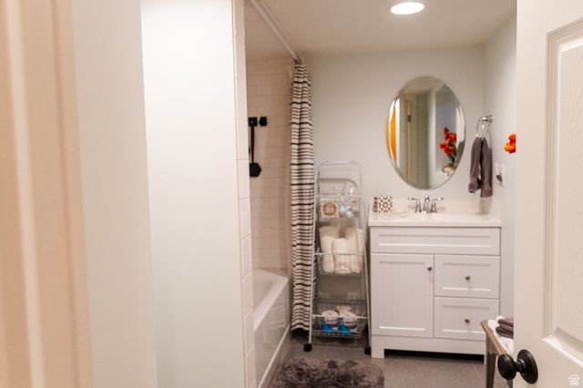 6061 S DEE PARK DR, Taylorsville, UT 84129