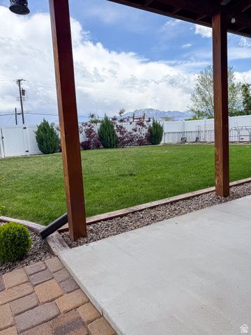 6061 S DEE PARK DR, Taylorsville, UT 84129