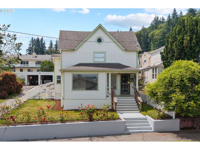 322 W C St, Rainier, OR 97048