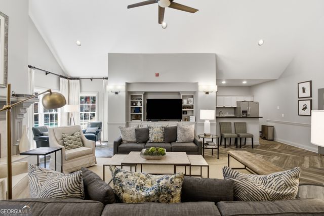 211 Colonial Homes Drive NW 2203, Atlanta, GA 30309