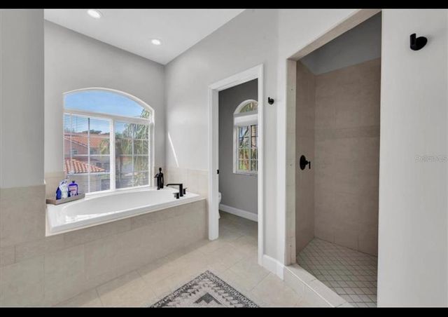 6323 VISTA VERDE DRIVE E, St Petersburg, FL 33707