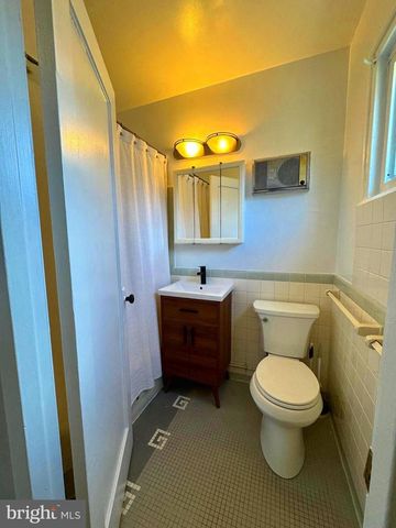 1726 PRESTON RD, Alexandria, VA 22302