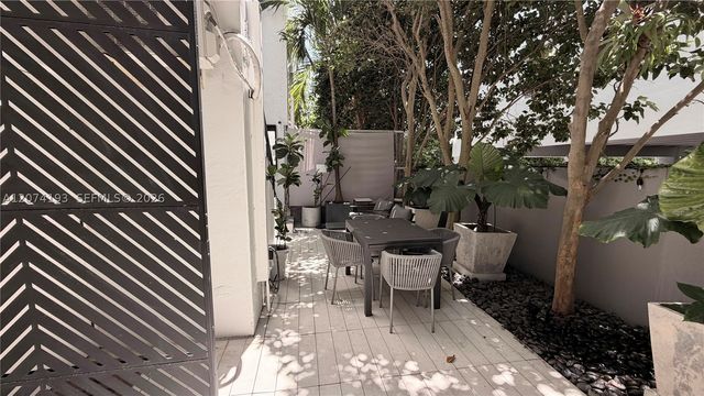1024 Lenox Ave 8, Miami Beach, FL 33139