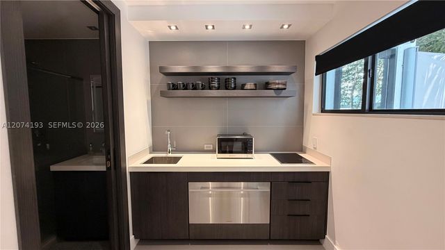 1024 Lenox Ave 8, Miami Beach, FL 33139