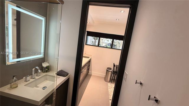 1024 Lenox Ave 8, Miami Beach, FL 33139