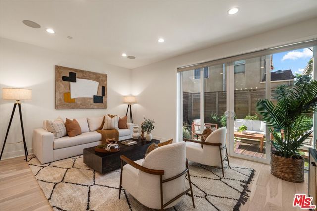 1741 S Marvin Avenue, Los Angeles, CA 90019