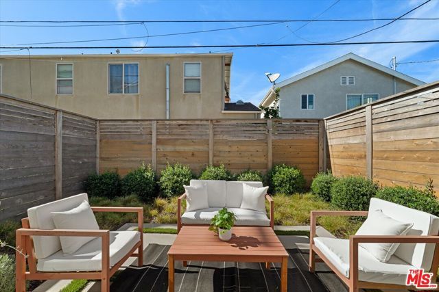 1741 S Marvin Avenue, Los Angeles, CA 90019