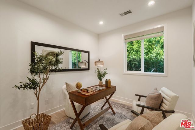 1741 S Marvin Avenue, Los Angeles, CA 90019