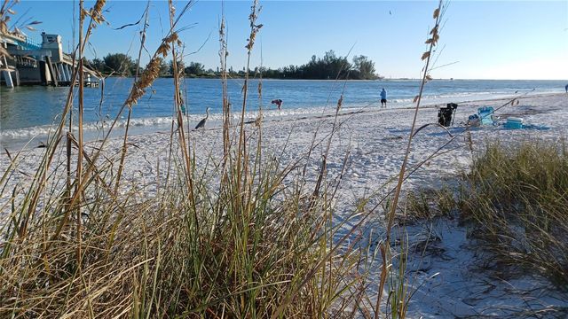 105 47TH AVENUE DRIVE W 377, Bradenton, FL 34207