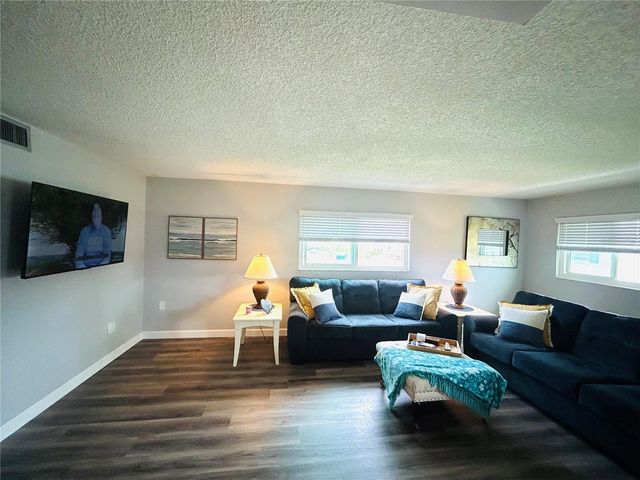 105 47TH AVENUE DRIVE W 377, Bradenton, FL 34207