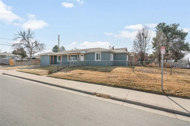 2900 E 36th Avenue, Denver, CO 80205