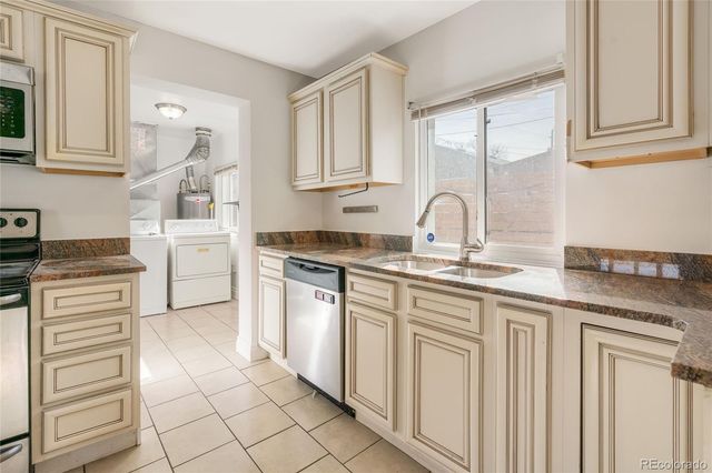 2900 E 36th Avenue, Denver, CO 80205