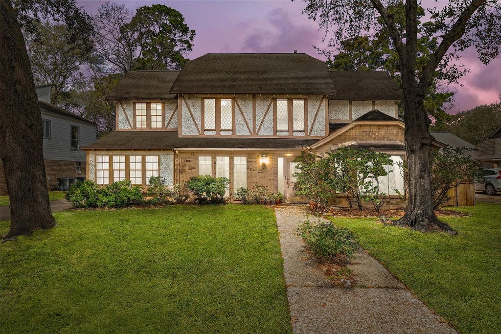 3518 Creekbriar Drive, Houston, TX 77068