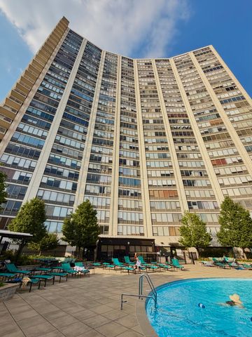 3930 N Pine Grove Avenue 1708, Chicago, IL 60613
