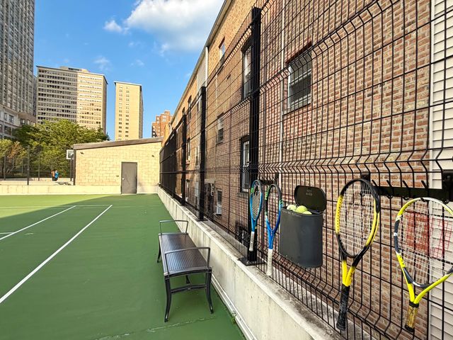 3930 N Pine Grove Avenue 1708, Chicago, IL 60613