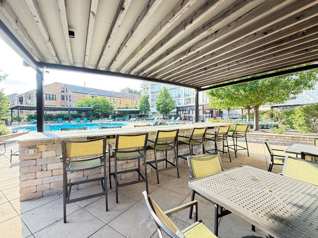 3930 N Pine Grove Avenue 1708, Chicago, IL 60613