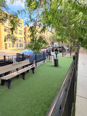 3930 N Pine Grove Avenue 1708, Chicago, IL 60613