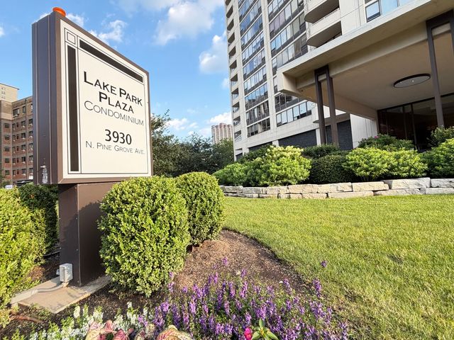 3930 N Pine Grove Avenue 1708, Chicago, IL 60613