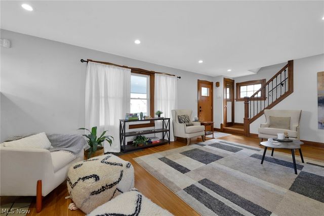 29 Crestview Road, Columbus, OH 43202