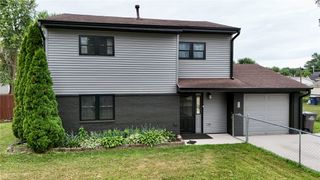 205 E Livingston Avenue, Des Moines, IA 50315
