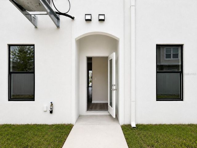 4341 CAMBIO GARDENS COURT, Tampa, FL 33610