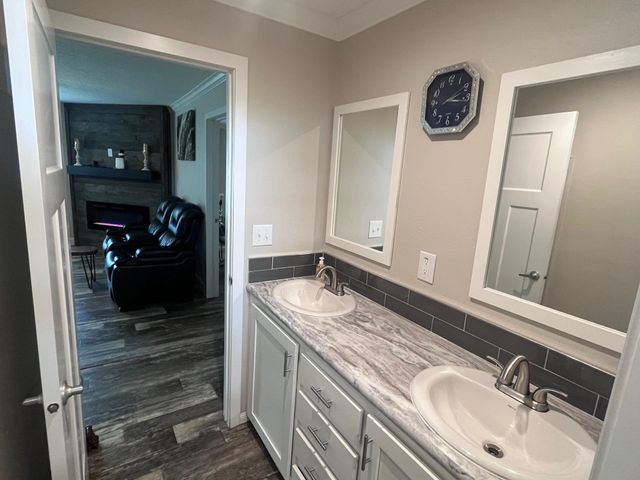 233 Williamson Lake Circle, Conway, SC 29526