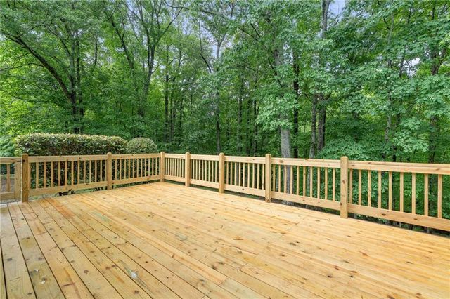 850 Riverhaven Drive, Suwanee, GA 30024