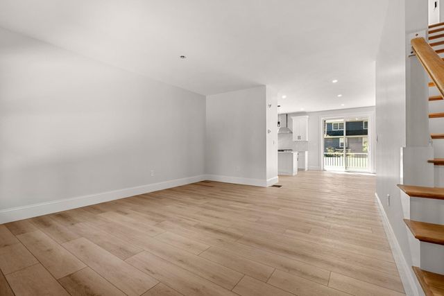 5 Highland Avenue, Salem, NH 03079