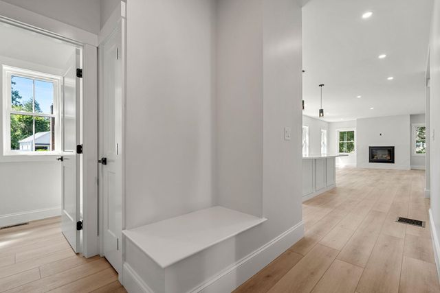 5 Highland Avenue, Salem, NH 03079