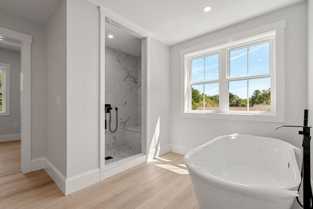 5 Highland Avenue, Salem, NH 03079