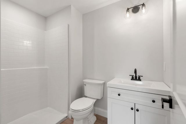 5 Highland Avenue, Salem, NH 03079