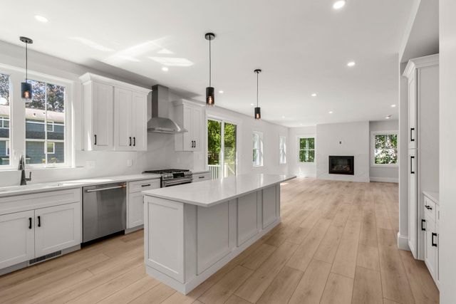 5 Highland Avenue, Salem, NH 03079