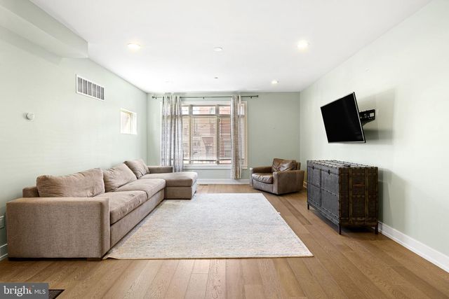 1721 S 21ST ST, Philadelphia, PA 19145