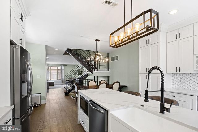 1721 S 21ST ST, Philadelphia, PA 19145