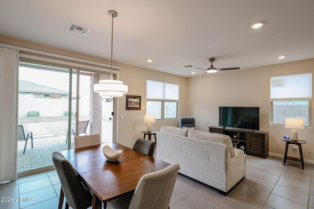 16062 W GRAY FOX Trail, Surprise, AZ 85387