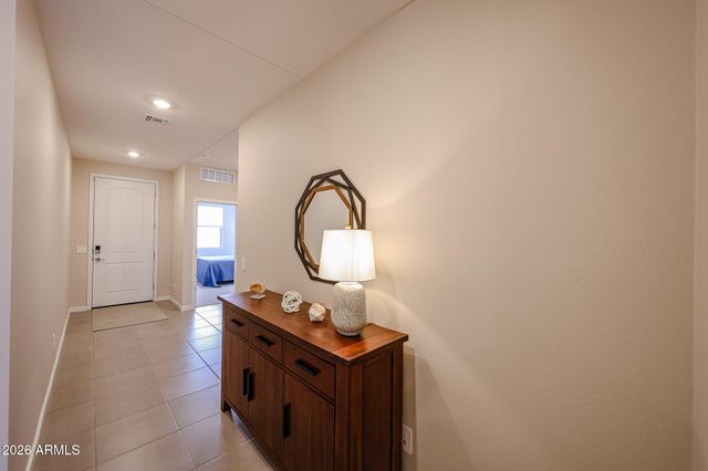 16062 W GRAY FOX Trail, Surprise, AZ 85387