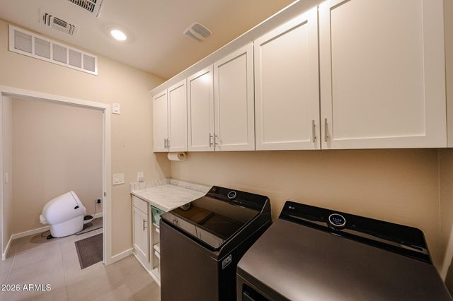 16062 W GRAY FOX Trail, Surprise, AZ 85387