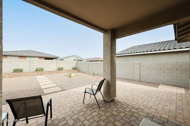 16062 W GRAY FOX Trail, Surprise, AZ 85387