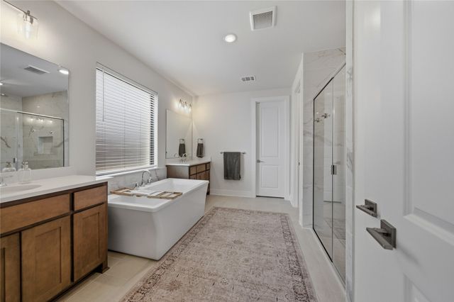 2113 Heather Hills Drive, Fort Worth, TX 76008