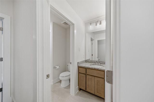2113 Heather Hills Drive, Fort Worth, TX 76008
