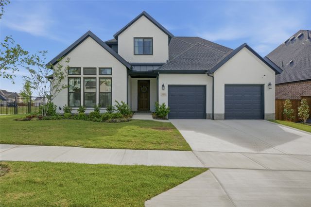 2113 Heather Hills Drive, Fort Worth, TX 76008