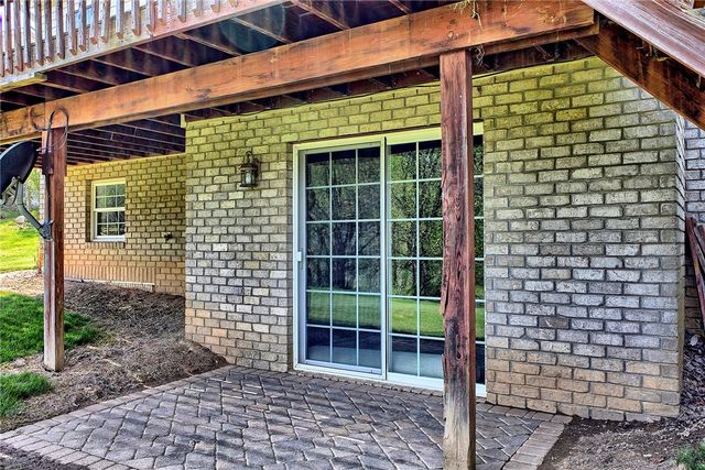 1009 Derekton Dr, Unity Twp, PA 15650