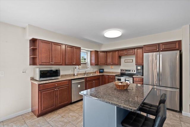 94 Boone Drive, Highgate, VT 05459