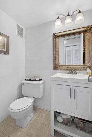 106 Camden E, West Palm Beach, FL 33417