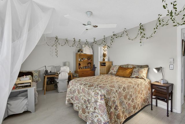 106 Camden E, West Palm Beach, FL 33417