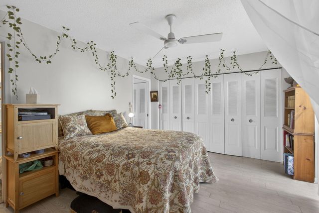 106 Camden E, West Palm Beach, FL 33417