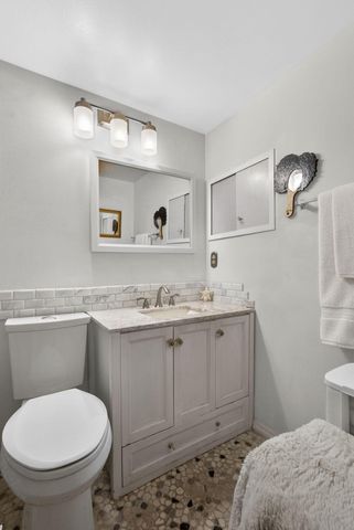 106 Camden E, West Palm Beach, FL 33417