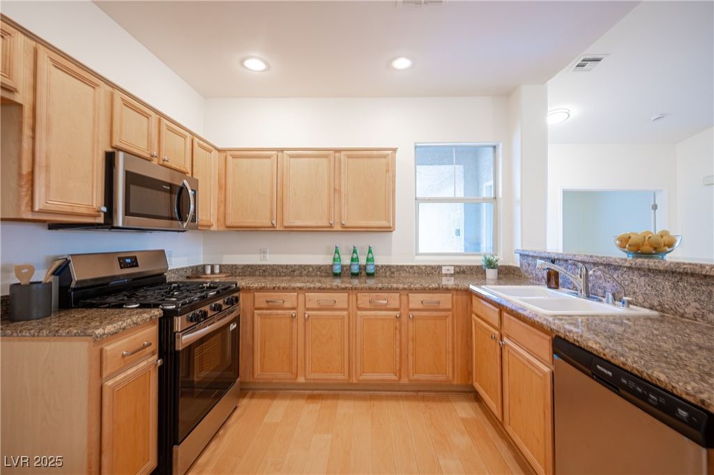 904 Duckhorn Court 204, Las Vegas, NV 89144