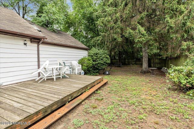 512 Henry Place, Middletown, NJ 07748